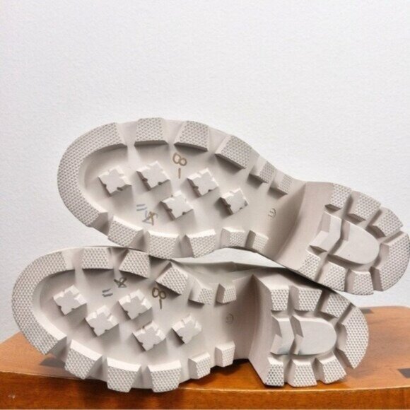 NEW Steve Madden Roxie Chelsea Heel Boot 11 Bone Leather Chunky Lug Sole - Picture 13 of 14